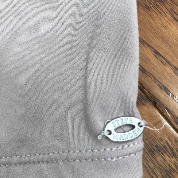 Sale: 5 for $10 - Steve Madden crop tank top - Picture 5 of 6